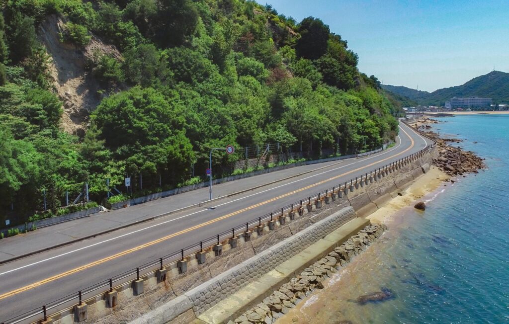 渋川海岸。きれいな海岸線をドライブ